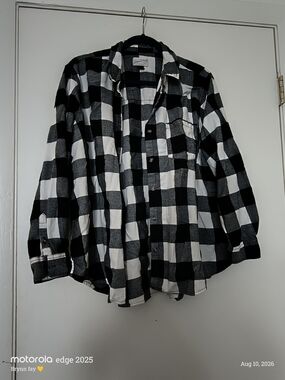 Universal Thread Black & White Buffalo Check Button-Up Shirt